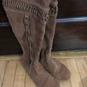 Knee high women’s boots